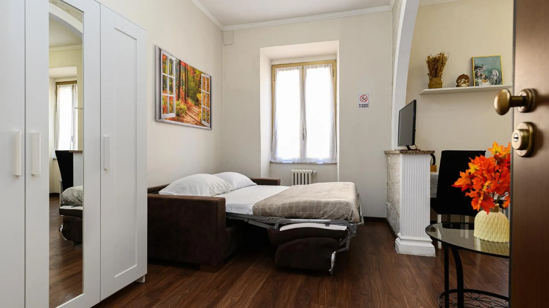 Guest House Le Quattro Stagioni Rome 0*,  Italy