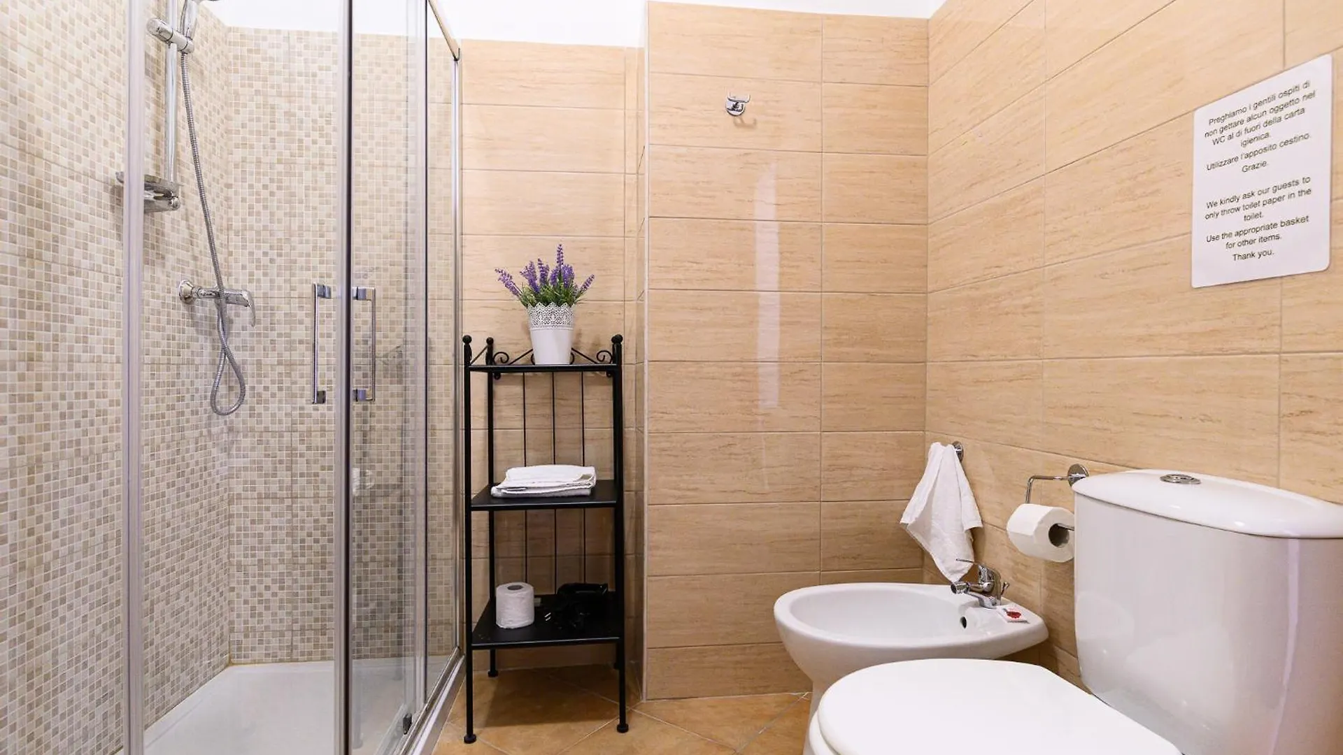Guest House Le Quattro Stagioni Rome Italy