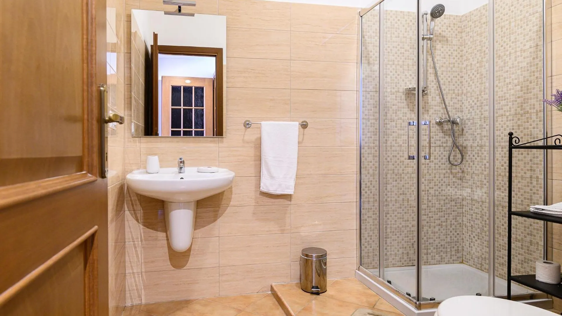 Guest House Le Quattro Stagioni روما 0*,